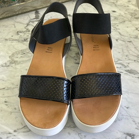 Piampiani Sandals - Picture 1 of 5